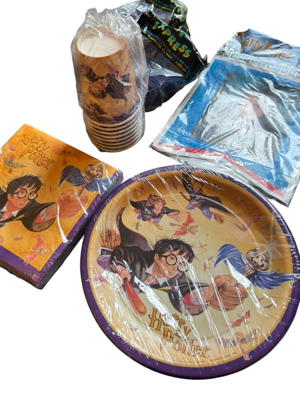 Warner Bros. Harry Potter Party Tableware Set party for 8 kids - Picture 3 of 7
